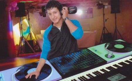 moi and dj a vous de juger dans un commmmmmmmmmm